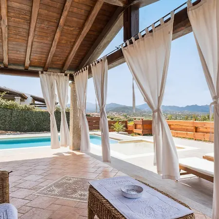 Luna Villa *
